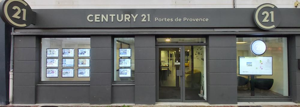 l'équipe de l'agence Portes de Provence