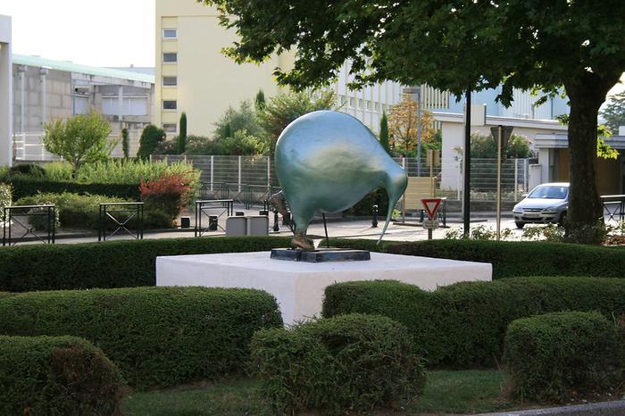 Montélimar - Immobilier - CENTURY 21 Portes de Provence  - rond-point avec sculpture 