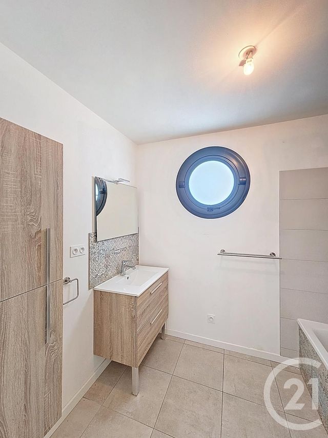 maison à vendre - 4 pièces - 117.0 m2 - MONTELIMAR - 26 - RHONE-ALPES - Century 21 Portes De Provence