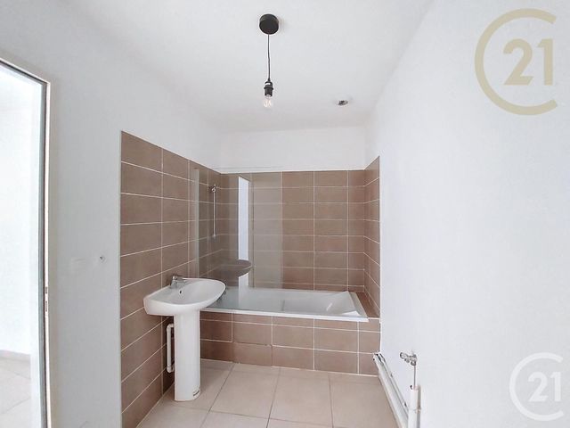 Appartement F2 à vendre - 2 pièces - 89.91 m2 - MONTELIMAR - 26 - RHONE-ALPES - Century 21 Portes De Provence