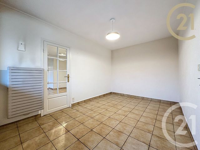 Appartement T5 à vendre - 6 pièces - 137.77 m2 - MONTELIMAR - 26 - RHONE-ALPES - Century 21 Portes De Provence