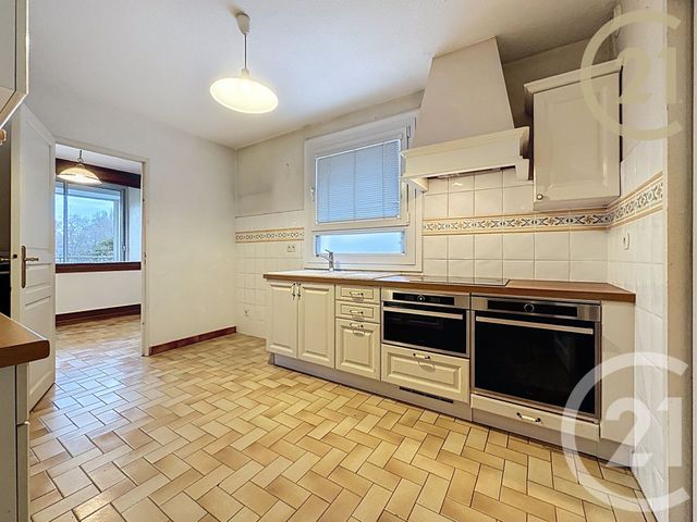 Appartement T5 à vendre - 6 pièces - 137.77 m2 - MONTELIMAR - 26 - RHONE-ALPES - Century 21 Portes De Provence