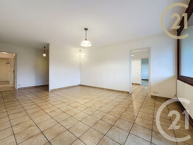 Appartement T5 à vendre - 6 pièces - 137.77 m2 - MONTELIMAR - 26 - RHONE-ALPES - Century 21 Portes De Provence