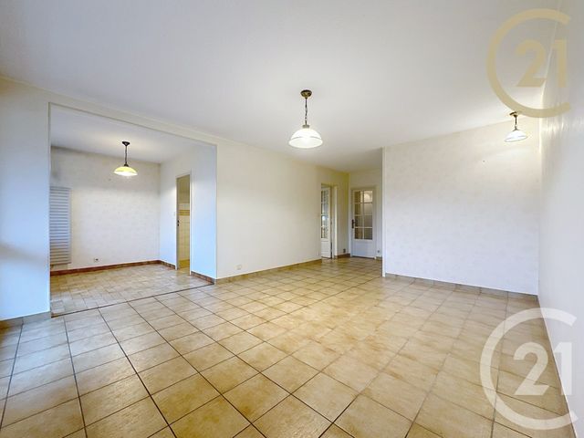 Appartement T5 à vendre - 6 pièces - 137.77 m2 - MONTELIMAR - 26 - RHONE-ALPES - Century 21 Portes De Provence