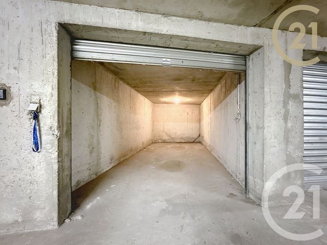 Appartement T5 à vendre - 6 pièces - 137.77 m2 - MONTELIMAR - 26 - RHONE-ALPES - Century 21 Portes De Provence