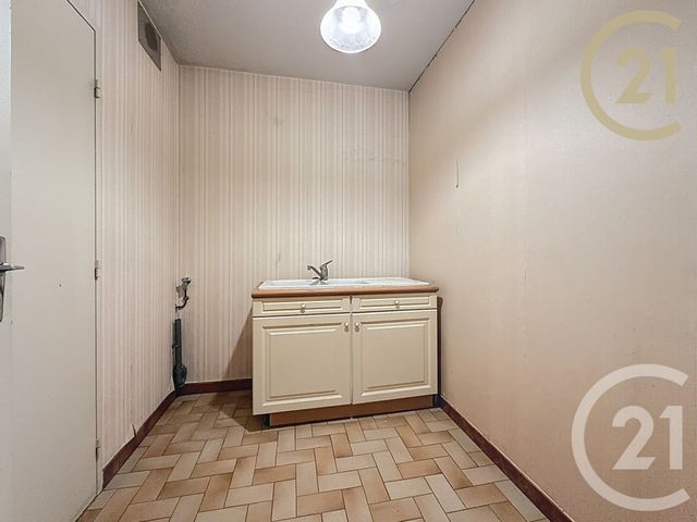 Appartement T5 à vendre - 6 pièces - 137.77 m2 - MONTELIMAR - 26 - RHONE-ALPES - Century 21 Portes De Provence