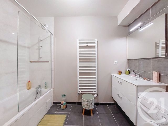 Appartement F3 à vendre - 3 pièces - 67.95 m2 - MONTELIMAR - 26 - RHONE-ALPES - Century 21 Portes De Provence