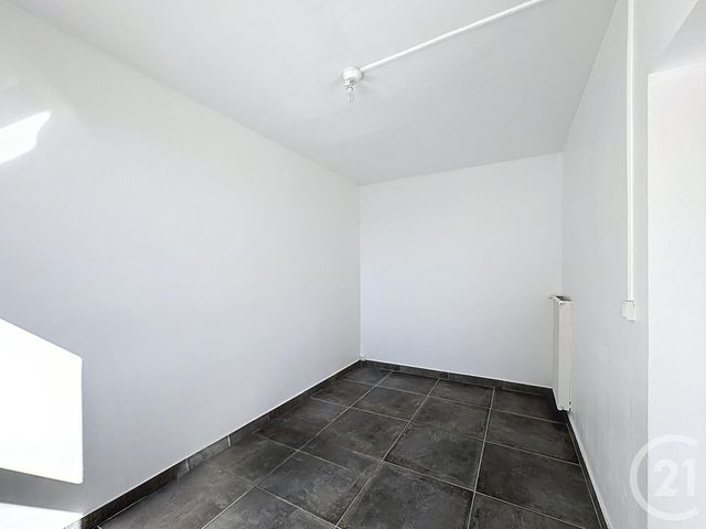 Appartement F3 à louer - 3 pièces - 65.33 m2 - MONTELIMAR - 26 - RHONE-ALPES - Century 21 Portes De Provence