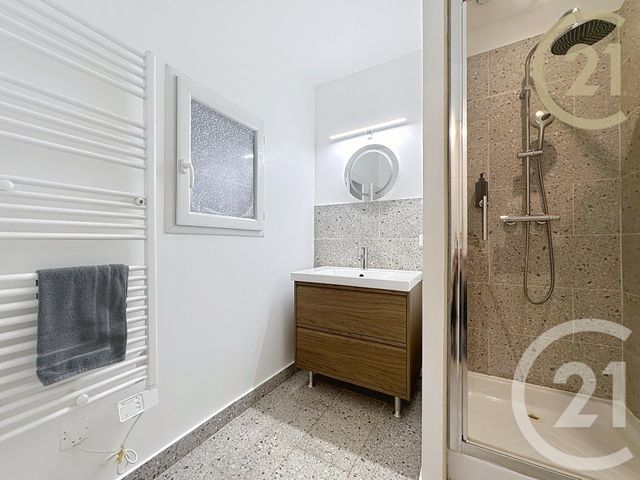 Appartement T3 à vendre - 3 pièces - 62.84 m2 - MONTELIMAR - 26 - RHONE-ALPES - Century 21 Portes De Provence