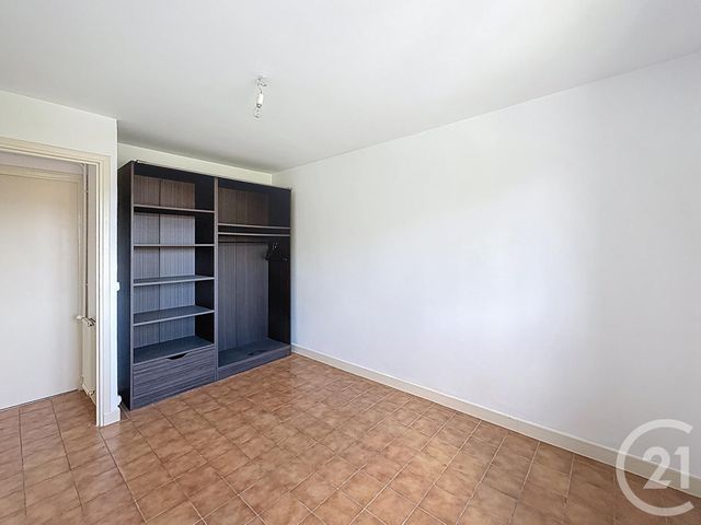 Appartement F3 à louer - 3 pièces - 57.87 m2 - MONTELIMAR - 26 - RHONE-ALPES - Century 21 Portes De Provence