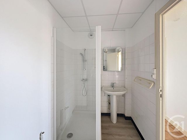 Appartement F3 à louer - 3 pièces - 57.87 m2 - MONTELIMAR - 26 - RHONE-ALPES - Century 21 Portes De Provence