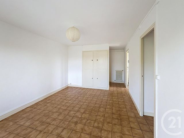 Appartement F3 à louer - 3 pièces - 57.87 m2 - MONTELIMAR - 26 - RHONE-ALPES - Century 21 Portes De Provence