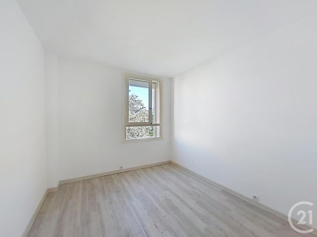 Appartement F5 à vendre - 5 pièces - 77.1 m2 - MONTELIMAR - 26 - RHONE-ALPES - Century 21 Portes De Provence