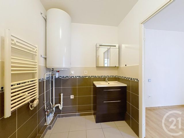 Appartement F2 à louer - 2 pièces - 44.4 m2 - MONTELIMAR - 26 - RHONE-ALPES - Century 21 Portes De Provence