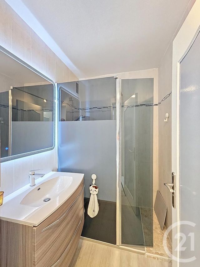 Appartement F5 à vendre - 5 pièces - 107.55 m2 - MONTELIMAR - 26 - RHONE-ALPES - Century 21 Portes De Provence