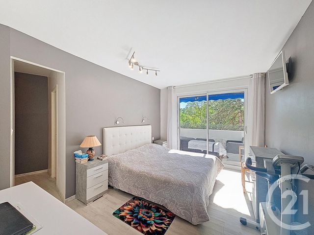 Appartement F5 à vendre - 5 pièces - 107.55 m2 - MONTELIMAR - 26 - RHONE-ALPES - Century 21 Portes De Provence