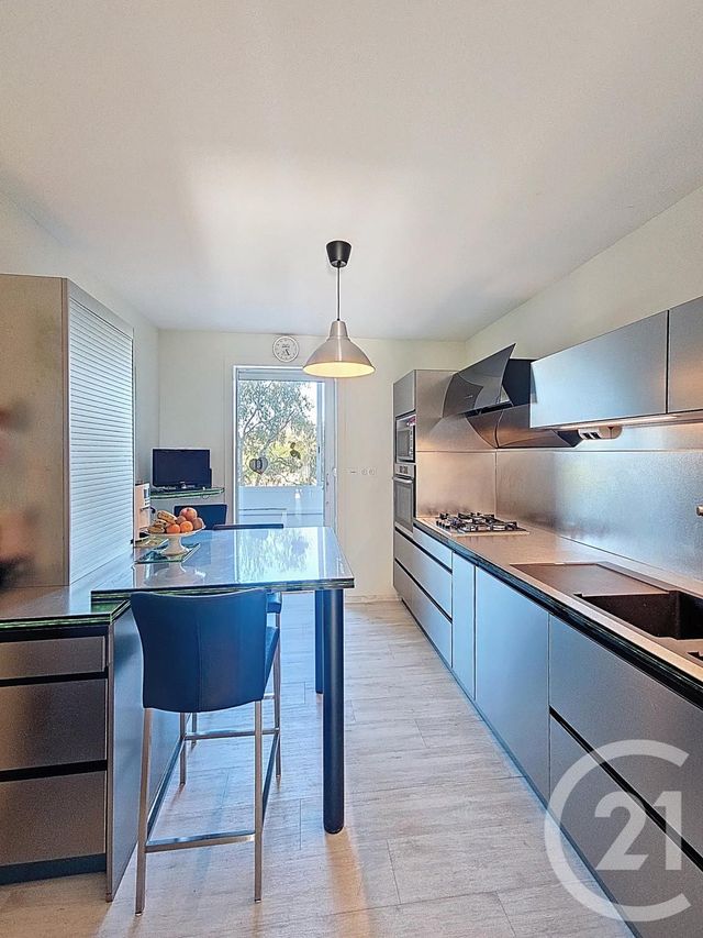 Appartement F5 à vendre - 5 pièces - 107.55 m2 - MONTELIMAR - 26 - RHONE-ALPES - Century 21 Portes De Provence