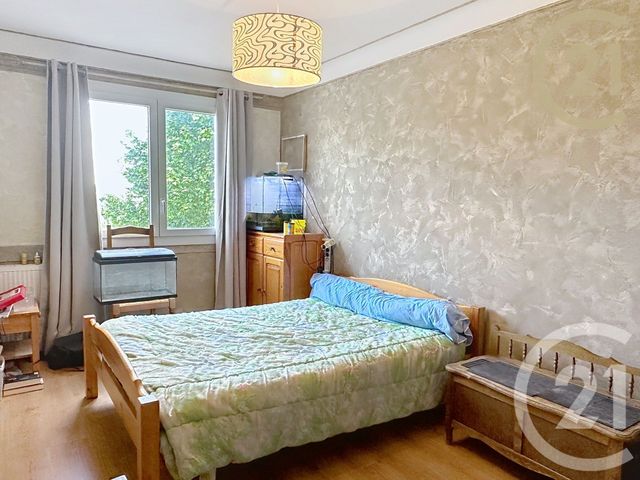 Appartement T5 à vendre - 5 pièces - 101.61 m2 - MONTELIMAR - 26 - RHONE-ALPES - Century 21 Portes De Provence