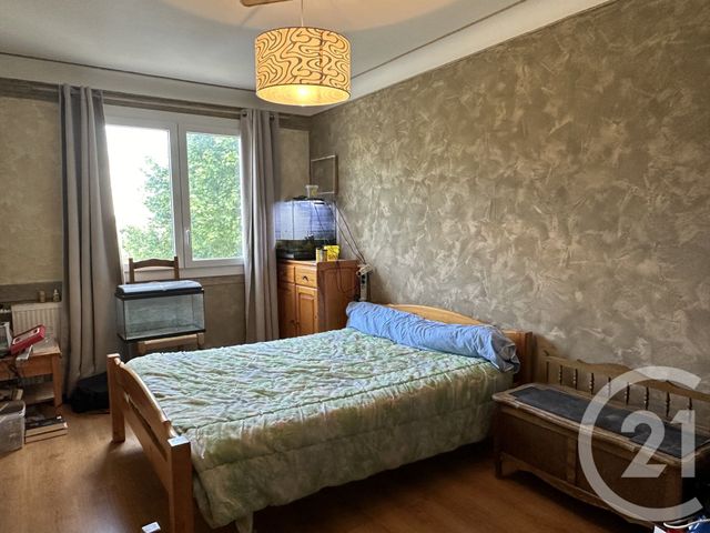 Appartement T5 à vendre - 5 pièces - 101.61 m2 - MONTELIMAR - 26 - RHONE-ALPES - Century 21 Portes De Provence