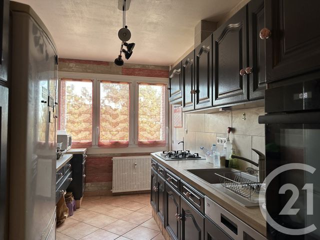 Appartement T5 à vendre - 5 pièces - 101.61 m2 - MONTELIMAR - 26 - RHONE-ALPES - Century 21 Portes De Provence