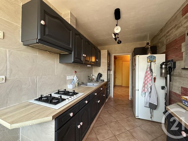 Appartement T5 à vendre - 5 pièces - 101.61 m2 - MONTELIMAR - 26 - RHONE-ALPES - Century 21 Portes De Provence