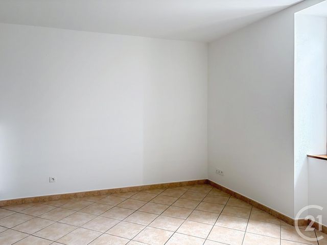 Appartement à louer - 3 pièces - 82.05 m2 - ALBA LA ROMAINE - 07 - RHONE-ALPES - Century 21 Portes De Provence