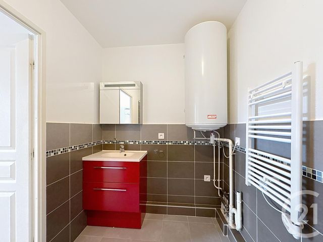 Appartement F2 à louer - 2 pièces - 50.18 m2 - MONTELIMAR - 26 - RHONE-ALPES - Century 21 Portes De Provence