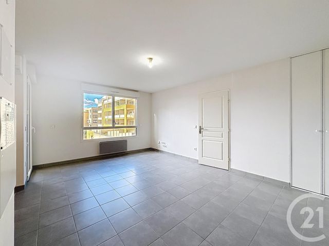 Appartement F2 à louer - 2 pièces - 50.18 m2 - MONTELIMAR - 26 - RHONE-ALPES - Century 21 Portes De Provence