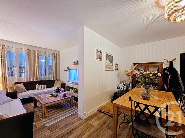 Appartement F5 à vendre - 5 pièces - 87.92 m2 - MONTELIMAR - 26 - RHONE-ALPES - Century 21 Portes De Provence