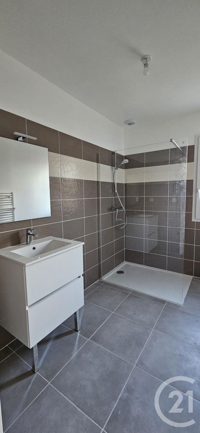 maison à louer - 4 pièces - 87.18 m2 - MONTELIMAR - 26 - RHONE-ALPES - Century 21 Portes De Provence