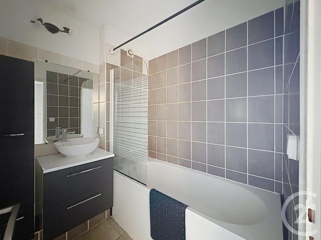 Appartement F2 à louer - 2 pièces - 49.96 m2 - MONTELIMAR - 26 - RHONE-ALPES - Century 21 Portes De Provence