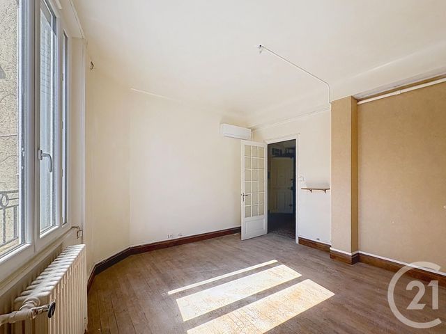 Appartement F3 à louer - 3 pièces - 90.0 m2 - MONTELIMAR - 26 - RHONE-ALPES - Century 21 Portes De Provence