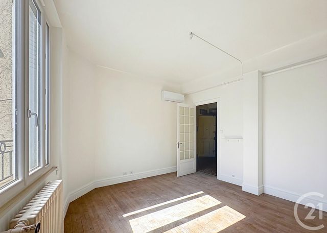 Appartement F3 à louer - 3 pièces - 90.0 m2 - MONTELIMAR - 26 - RHONE-ALPES - Century 21 Portes De Provence
