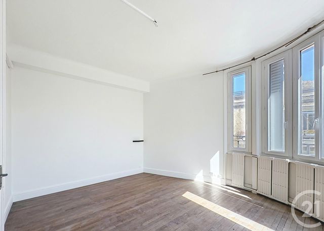 Appartement F3 à louer - 3 pièces - 90.0 m2 - MONTELIMAR - 26 - RHONE-ALPES - Century 21 Portes De Provence