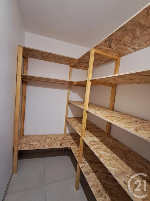 Appartement F3 à louer - 3 pièces - 82.6 m2 - MONTELIMAR - 26 - RHONE-ALPES - Century 21 Portes De Provence