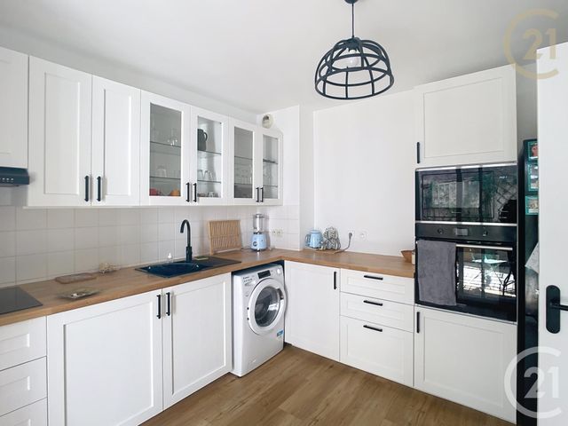 Appartement F3 à louer - 3 pièces - 65.45 m2 - MONTELIMAR - 26 - RHONE-ALPES - Century 21 Portes De Provence