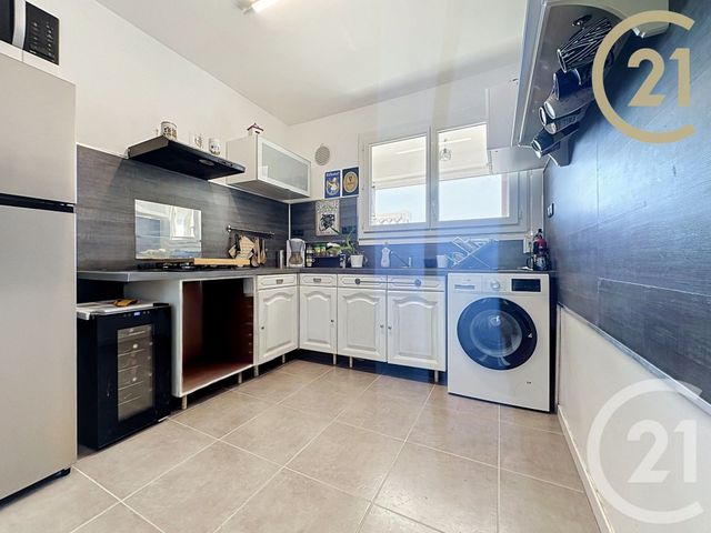 Appartement T4 à vendre - 4 pièces - 69.12 m2 - MONTELIMAR - 26 - RHONE-ALPES - Century 21 Portes De Provence