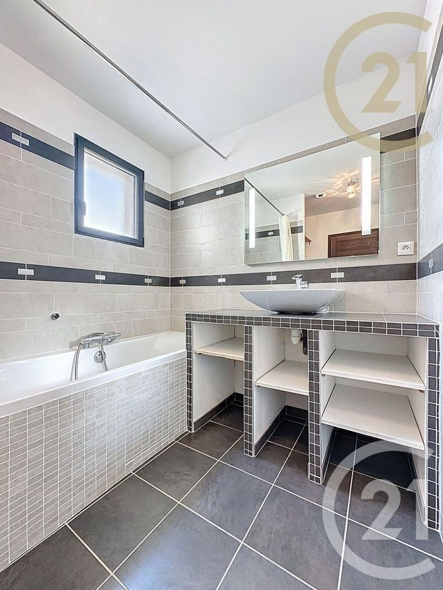 maison à vendre - 7 pièces - 201.25 m2 - MONTELIMAR - 26 - RHONE-ALPES - Century 21 Portes De Provence