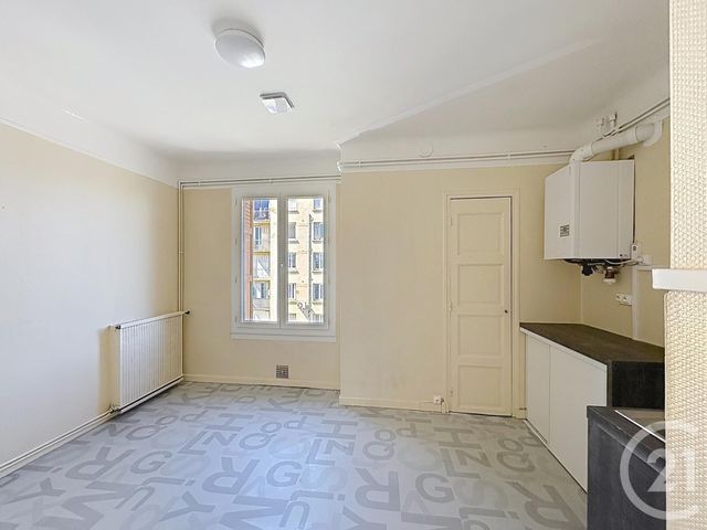 Appartement F2 à louer - 2 pièces - 56.65 m2 - MONTELIMAR - 26 - RHONE-ALPES - Century 21 Portes De Provence