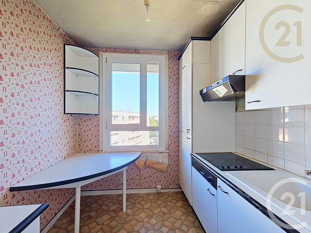 Appartement F5 à vendre - 5 pièces - 76.14 m2 - MONTELIMAR - 26 - RHONE-ALPES - Century 21 Portes De Provence