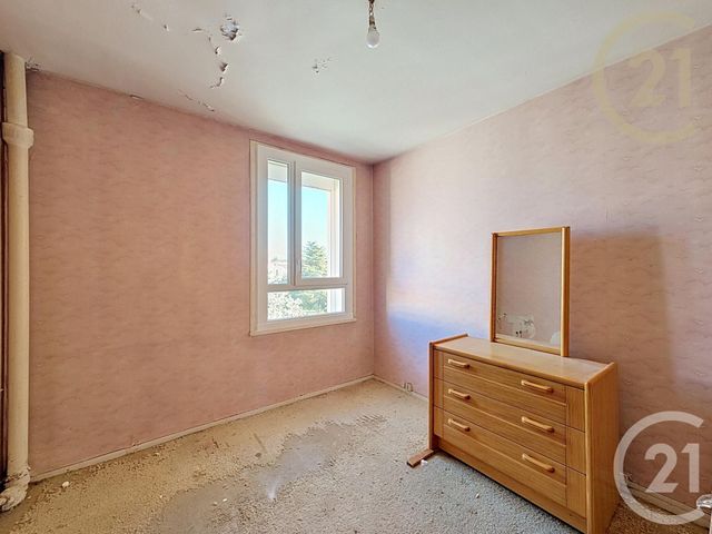 Appartement F5 à vendre - 5 pièces - 76.14 m2 - MONTELIMAR - 26 - RHONE-ALPES - Century 21 Portes De Provence