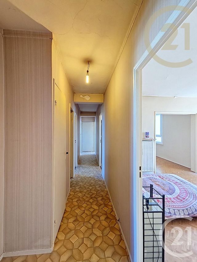 Appartement F5 à vendre - 5 pièces - 76.14 m2 - MONTELIMAR - 26 - RHONE-ALPES - Century 21 Portes De Provence