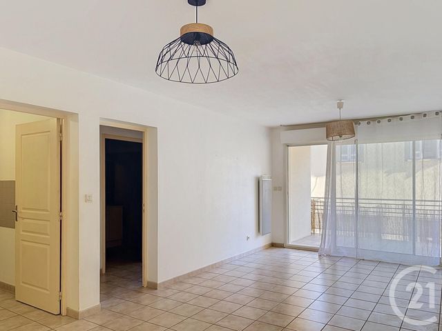 Appartement F2 à louer - 2 pièces - 49.5 m2 - MONTELIMAR - 26 - RHONE-ALPES - Century 21 Portes De Provence
