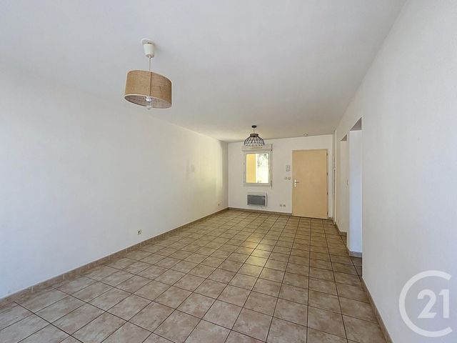 Appartement F2 à louer - 2 pièces - 49.5 m2 - MONTELIMAR - 26 - RHONE-ALPES - Century 21 Portes De Provence